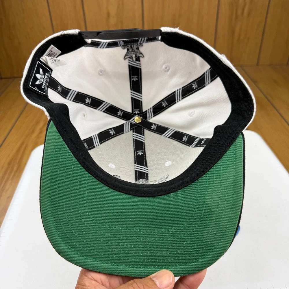 Adidas Originals Trefoil Snapback Hat White Black Flat Brim Cap NJ6LBGJ101494